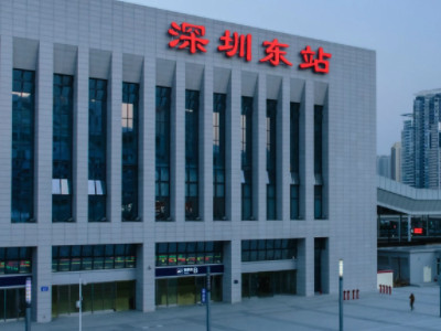 深圳火車東站廣告