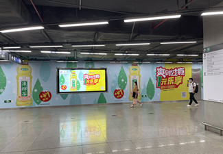 飲料企業(yè)為什么喜歡選擇機(jī)場(chǎng)、高鐵、電梯等熱門戶外廣告媒體投放渠道