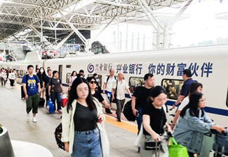 年終沖刺“收官戰”，高鐵廣告以出行場景迎來新增量