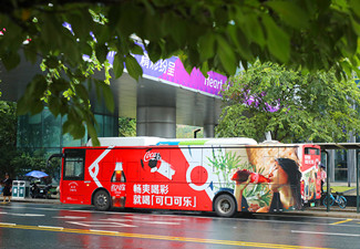 公交車廣告如何營造公交媒體流動場景超級體驗感!