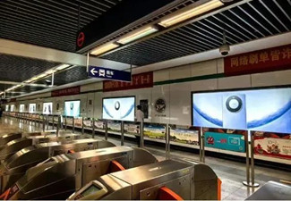 服飾飲料品牌為什么都喜歡投放戶外LED視頻廣告媒體