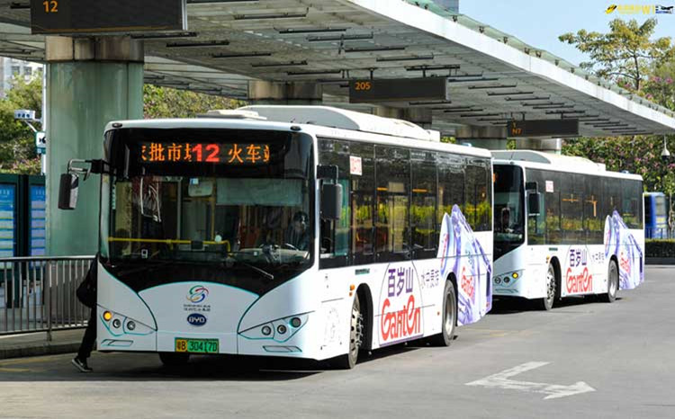 景田百歲山深圳公交車廣告