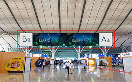 深圳北高鐵站候車廳通道LED屏廣告