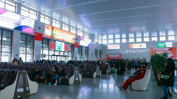 高鐵站燈箱廣告