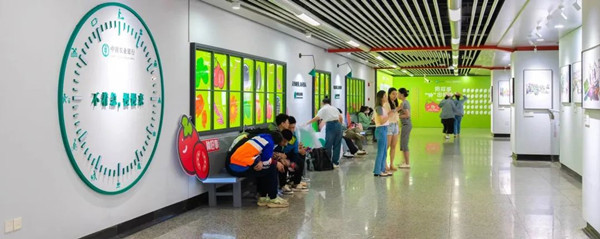 中國農業銀行五一勞動節長沙地鐵廣告