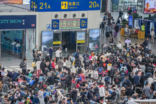 高鐵刷屏機廣告