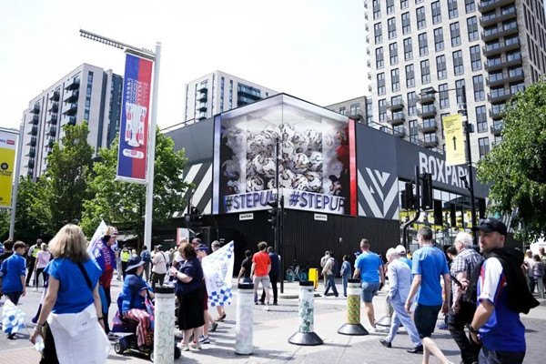 足球聯賽(EFL)決賽戶外廣告 足球聯賽(EFL)決賽戶外廣告