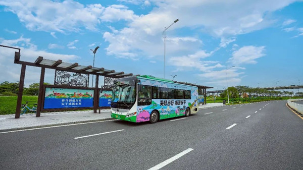 旅行公交車體廣告