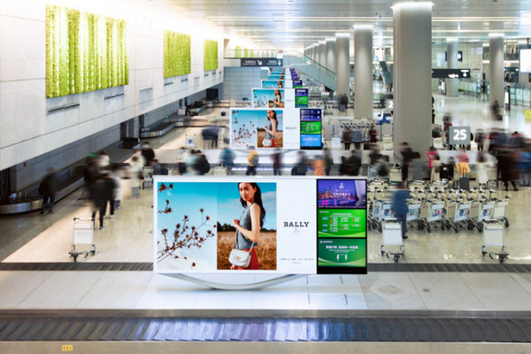上海機場廣告案例圖 上海機場廣告案例圖